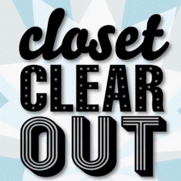 ✨CLEAR THE CLOSET!✨ - Picture 2 of 2